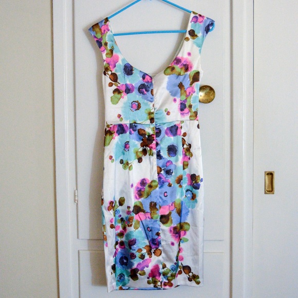 Beautiful Cool Watercolor Floral Dress - Picture 3 of 3